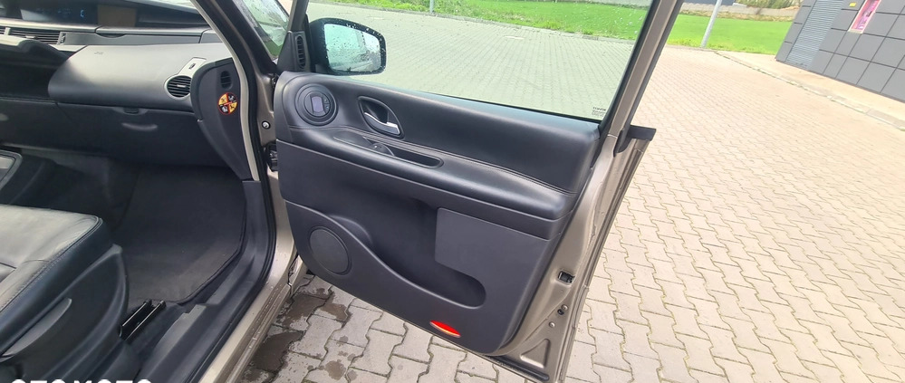 Renault Espace cena 19900 przebieg: 199363, rok produkcji 2010 z Ulanów małe 596
